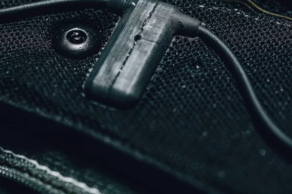 Wearables—integration-techniques—overmoulding3 Wearables—integration-techniques—overmoulding3