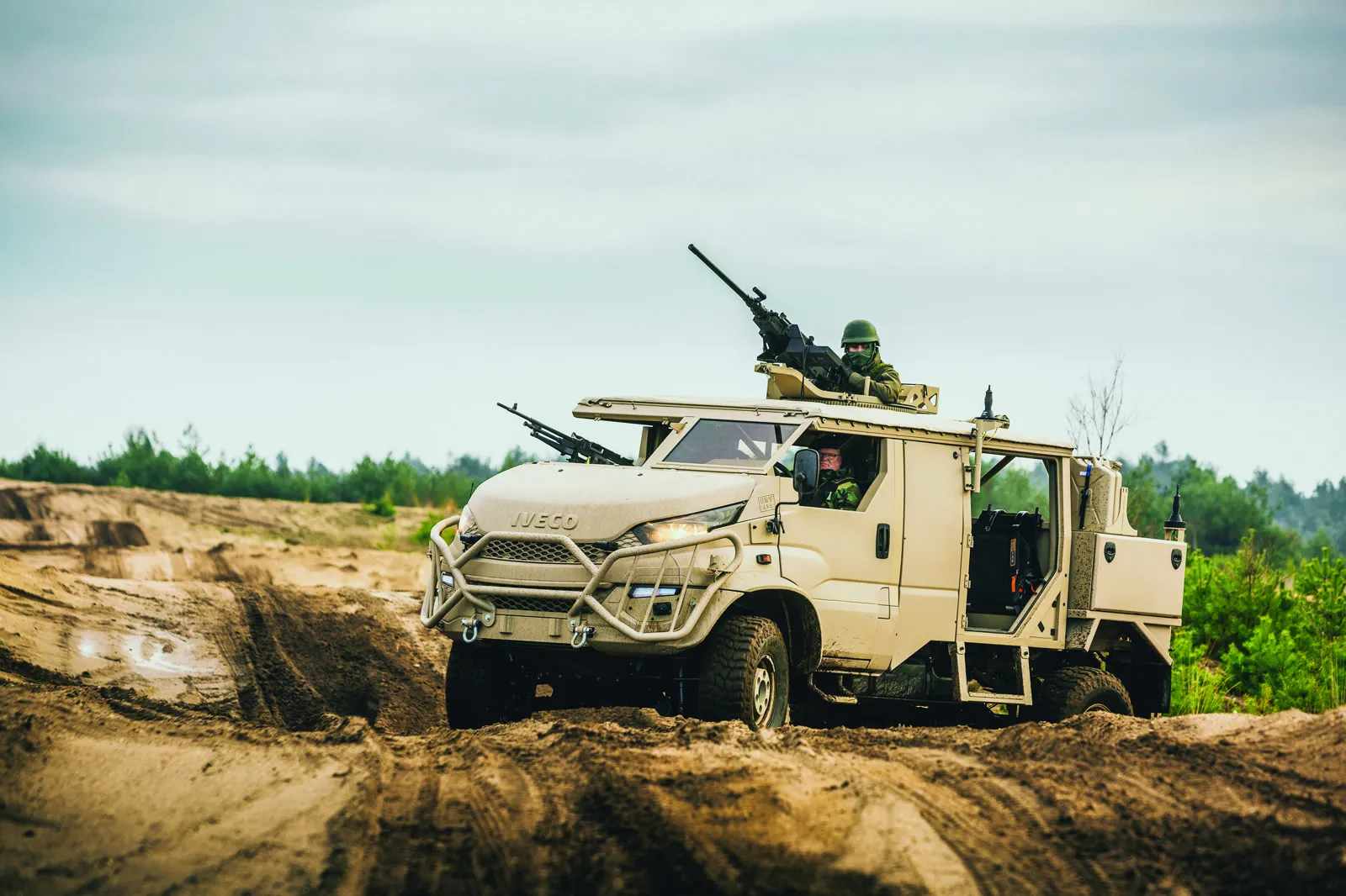 Military vehicle driving through rough terrain (photo: Dutch Ministry of Defence)